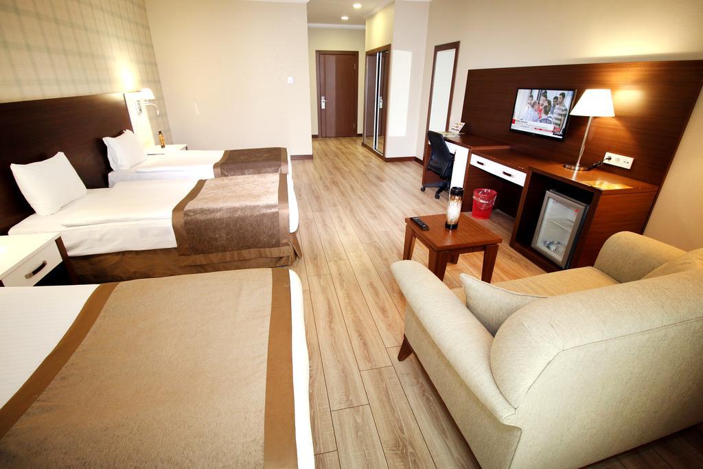 Boss Hotel Sincan Exterior photo