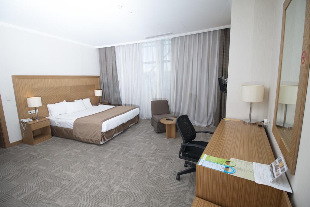 Boss Hotel Sincan Exterior photo
